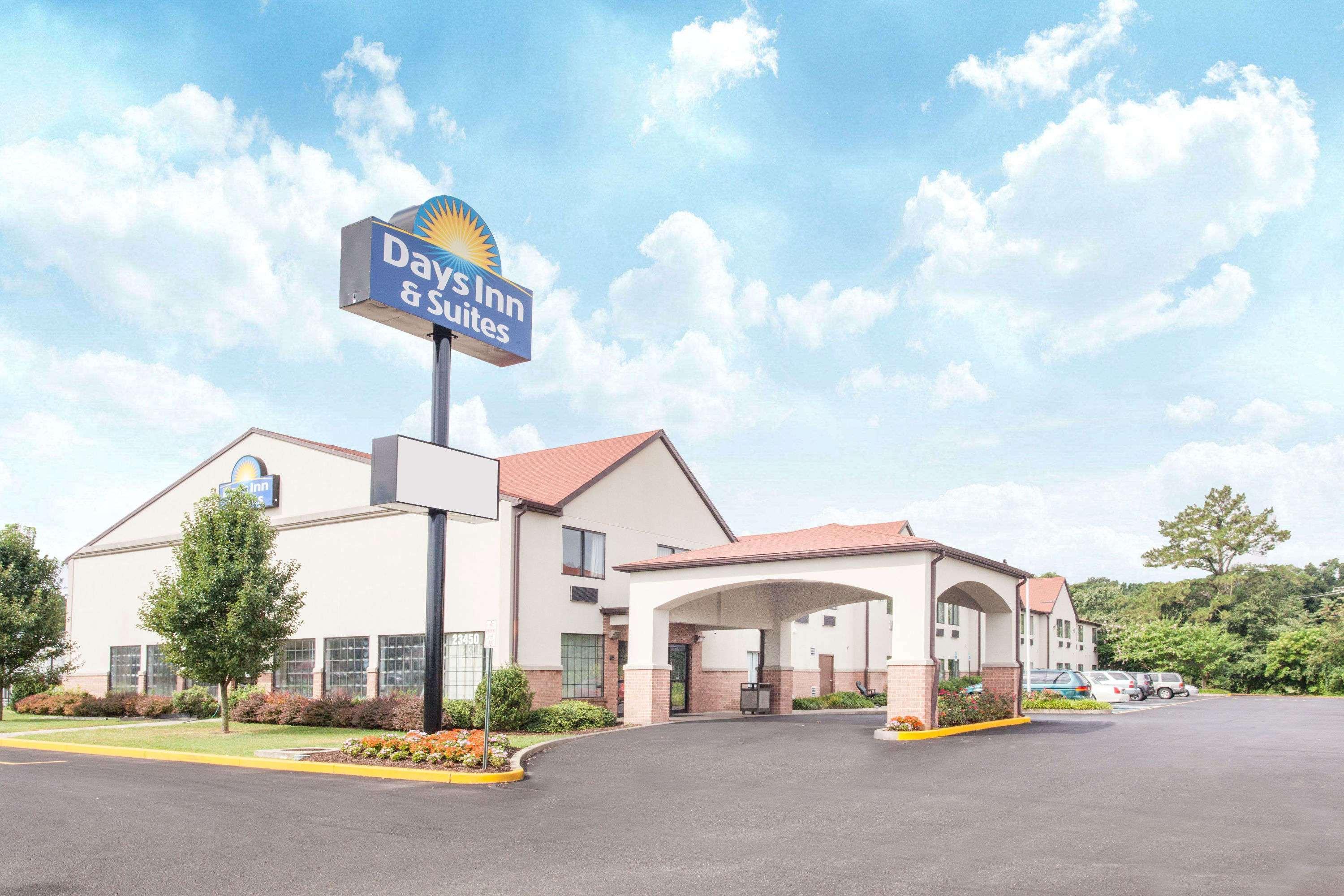 Days Inn & Suites Seaford Kültér fotó